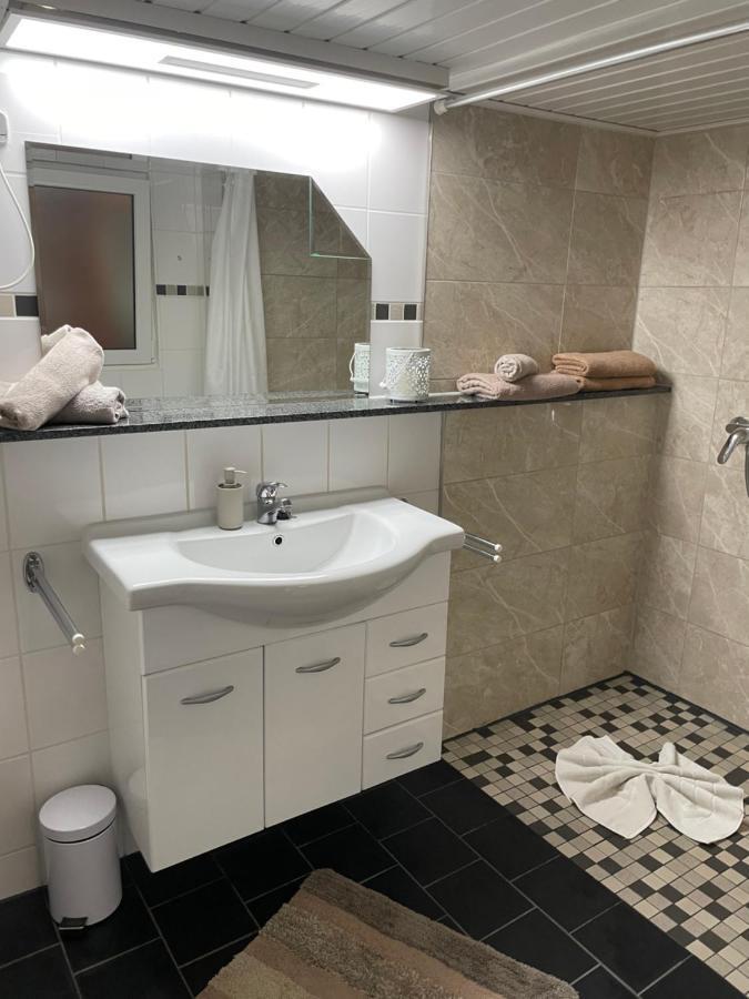 Christels Ferienwohnung 1 In Thale Mit Sonnenterrasse Und Grill Exterior foto